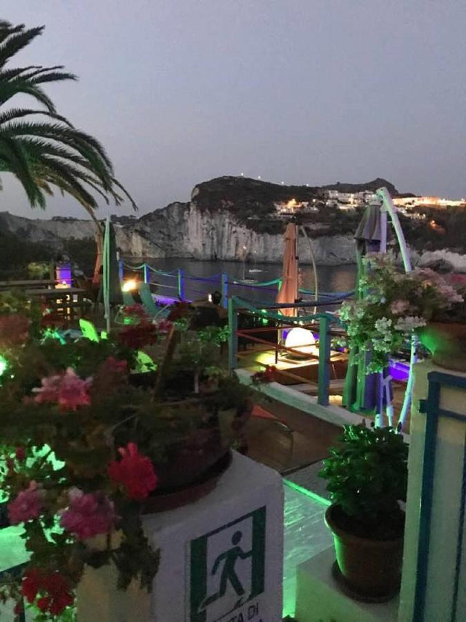 L'Incanto Di Cala Feola 폰차 외부 사진